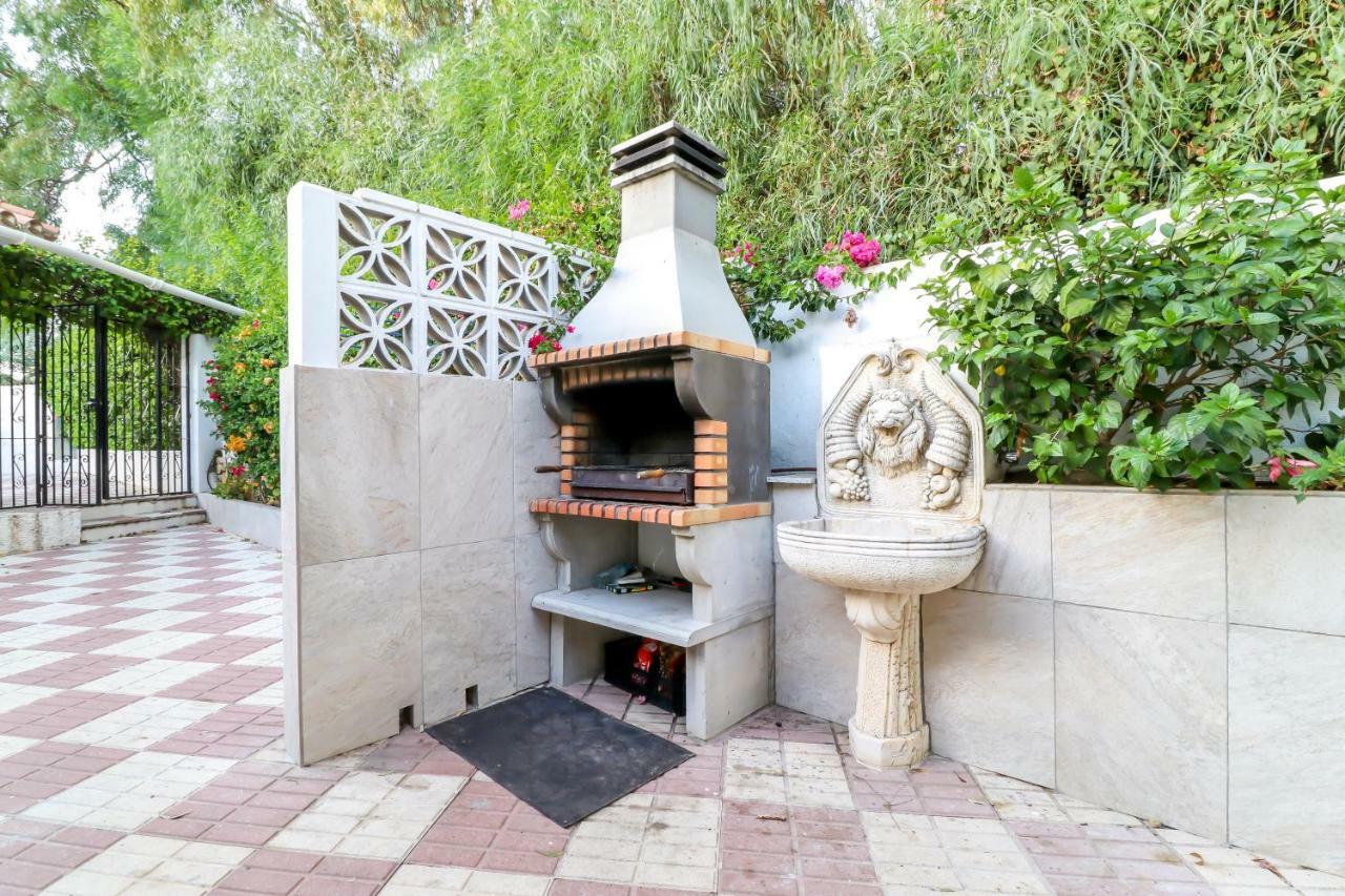 Villa Vita In Elviria Marbella Exteriör bild